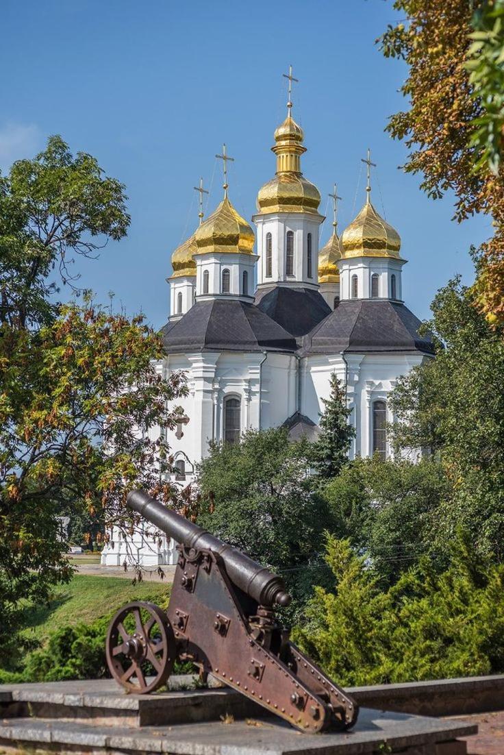 1ком белая ночь центр цум, Wi - Fi посуточно почасово месяц Chernihiv